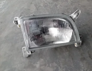 Toyota Hiace RZH headlight