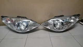 Hyundai i20 headlight left&amp;right