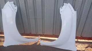 Isuzu left&amp;right fender