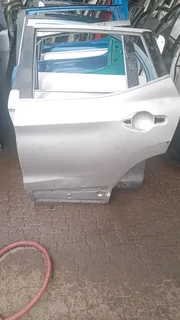 Nissan Qashqai left back door