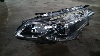 Suzuki Ciaz headlight
