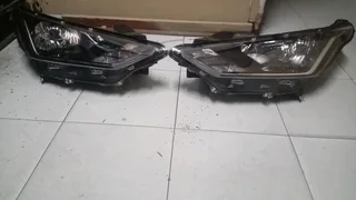 Nissan Magnite left&amp;right headlights