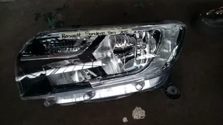 Renault Sandero left headlight
