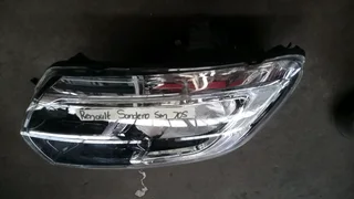 Renault Sandero left headlight