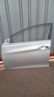 Hyundai Elantra left front door