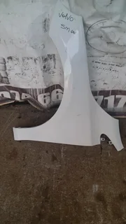 Volvo fender