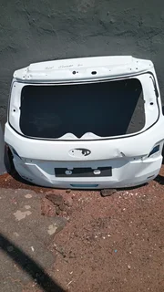 Ford Everest tailgate