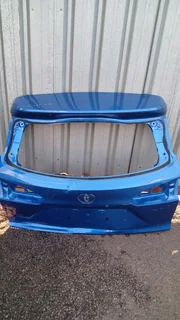 Toyota corolla cross tailgate