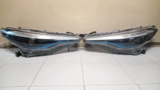 Toyota corolla cross headlight left&amp;right