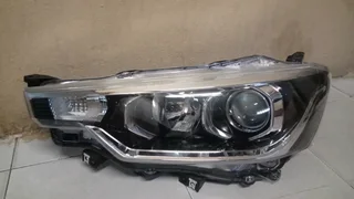 Suzuki Ertiga headlight