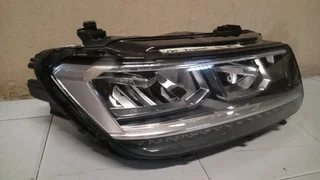 VW Tiguan Headlight