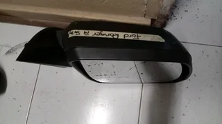 Ford Ranger T9 side mirror with indicator