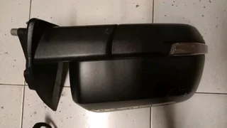Ford Ranger T9 side mirror with indicator