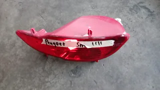 Peugeot reflector