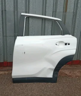 Suzuki fronx right back door