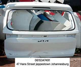 Kia sonet tailgate