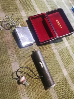 Collector&#39;s Hearing Aid X2 ModelsFrom The Past Era