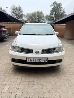 2011 Nissan Tiida Sedan
