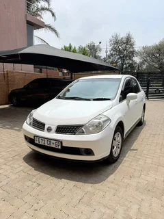 2011 Nissan Tiida Sedan