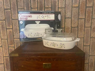 Corningware Dish with Lid