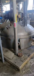 High pressure stainless reactors