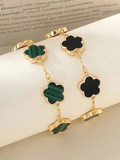 Clover flower bracelet
