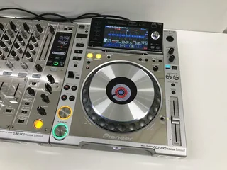 Cdj and mix