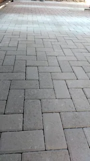 Paving installation
