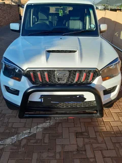 2020 Mahindra karoo Pik Up Double Cab S6