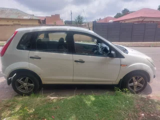 2011 Ford Figo Hatchback