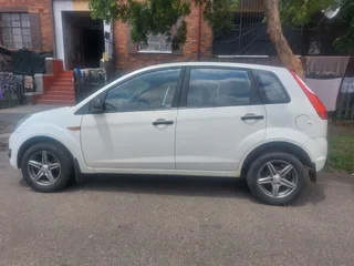 2011 Ford Figo Hatchback