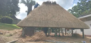 Thatch roofs installation