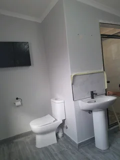 Looking for plumbing job