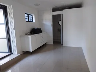 STUDENT OR YOUNG PROFESSIONAL ACCOMMODATION FROM R7 800pm PER PERSON.