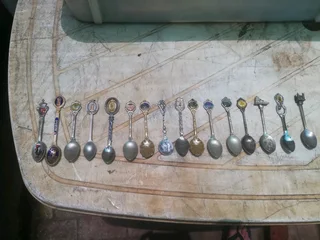 16 souvenir spoons