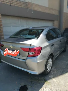 URGENT!NEGOTIABLE HONDA AMAZE 4 SALE