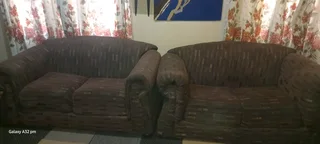 Lounge suite for sale 0815686064 if interested