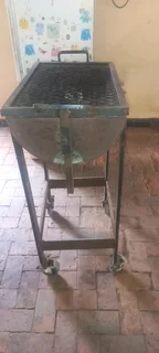 Braai for sale very strong braai will last foreva got wheels on it can push it anywhere to braai..