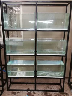 Aquarium tank stands