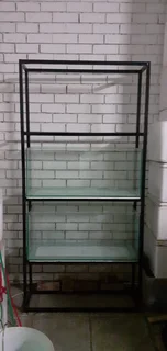 Aquarium tank stands