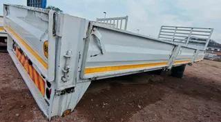 7.9m DROPSIDE LOADBIN ONLY FOR SALE