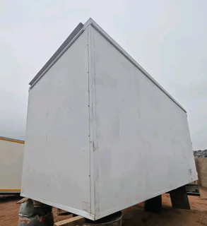 4 Ton Pantech Loadbin For Sale