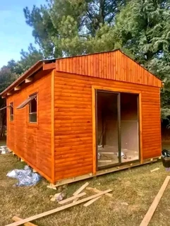 Log homes and Wendy houses for sale