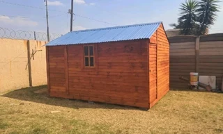 Wendy houses and log homes for sale