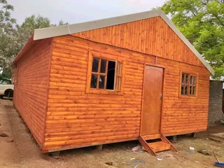 Wendy houses and log homes for sale