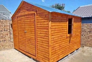 Wendy houses and log homes for sale