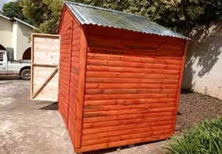 Wendy houses and log homes for sale