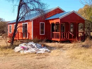 Log homes and Wendy houses for sale