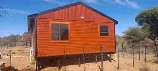 Log homes and Wendy houses for sale