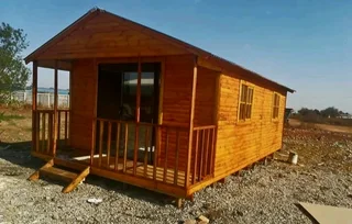 Log homes and Wendy houses for sale